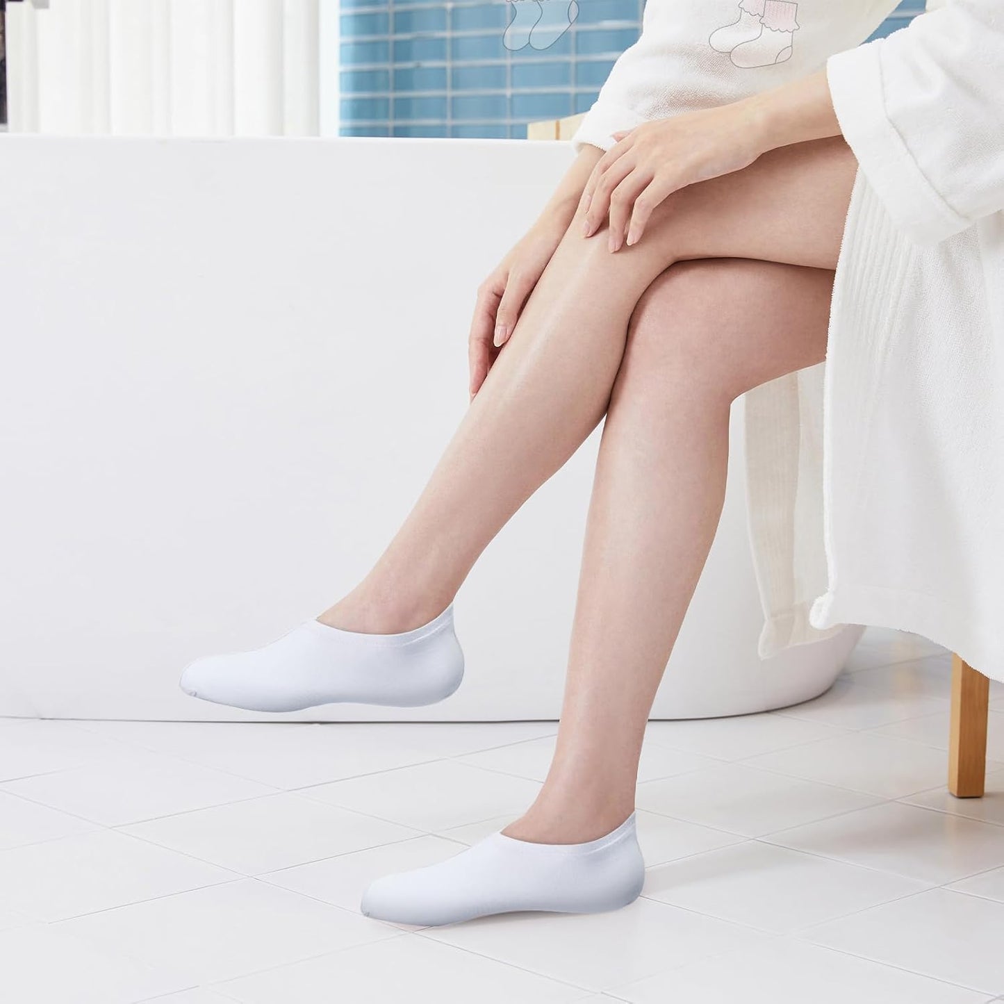 12 Pairs Moisturizing Socks Overnight for Dry Feet Cotton Spa Lotion Cotton Moisture Enhancing Cosmetic Moisturizing Socks for Women Men Foot Care Dry Cracked Feet(Classic,White Pink)